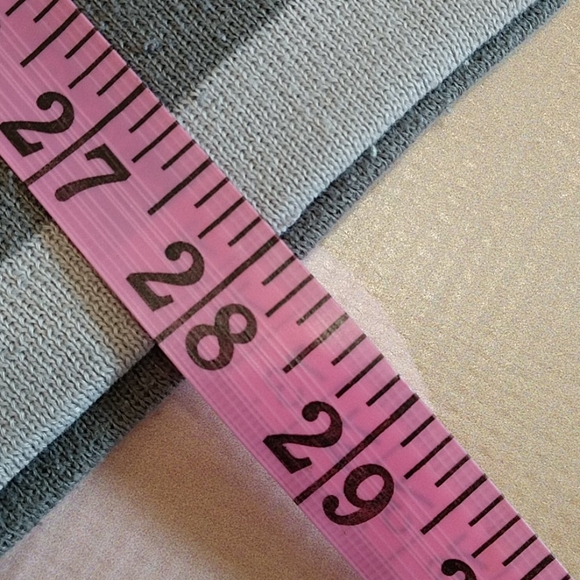 Authentic Starter nylon track jacket. - Picture 9 of 9